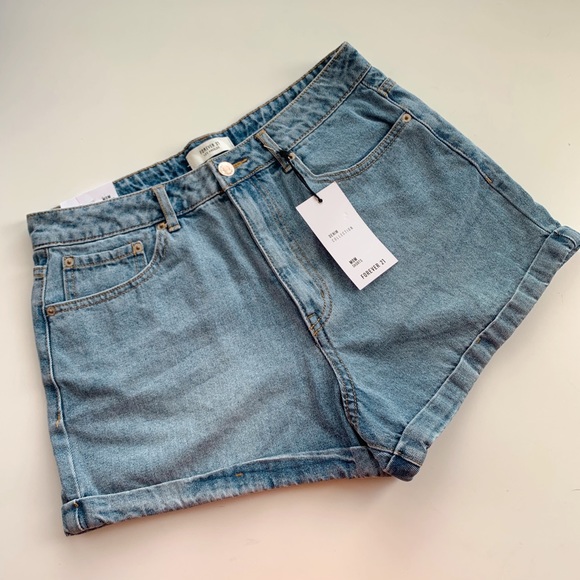 Forever 21 Light Denim Mom Shorts - Picture 1 of 5